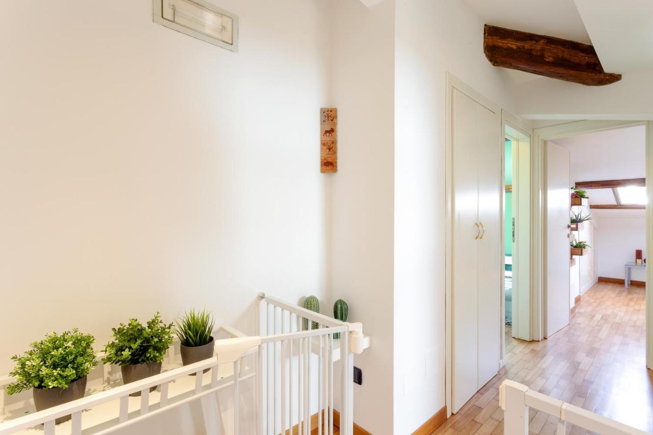 شقة Casa Ginevra - 3 Minutes Walk From The Sea ليفورنو المظهر الخارجي الصورة
